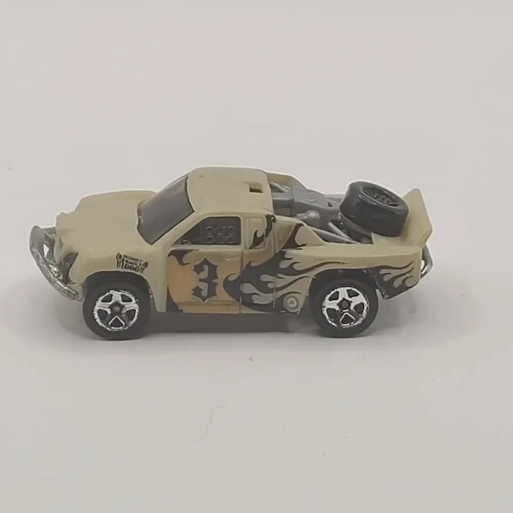 Vintage 2004 Hot Wheels Mattel -  Off Track #3 Gray - 1:64 Scale